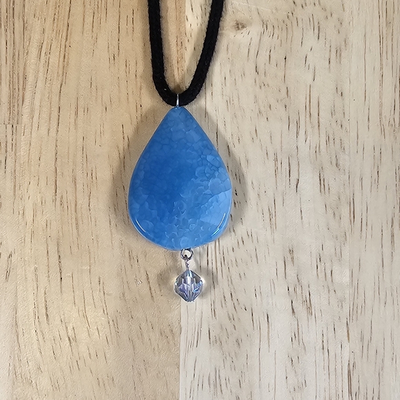 Blue Agate Pendant Necklace - Picture 4 of 8